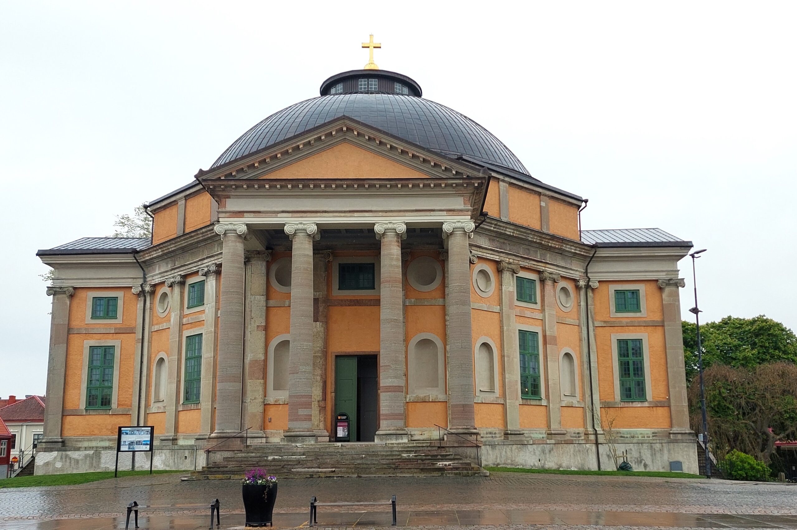 Trefaldighetskyrkan i världsarvet Karlskrona Trefaldighetskyrkan i världsarvet Karlskrona