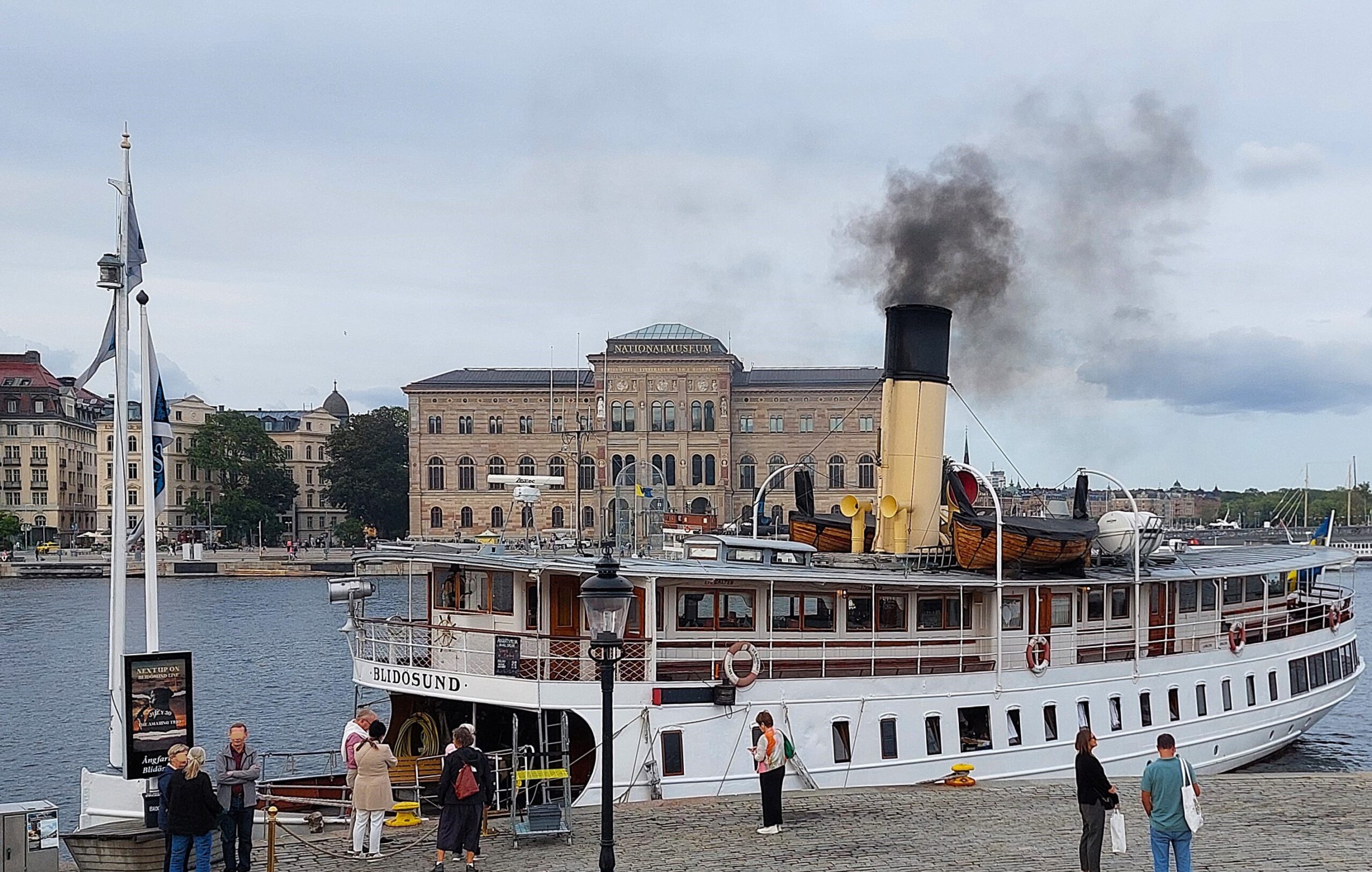 s/s Blidösund vid Skeppsbron s/s Blidösund vid Skeppsbron