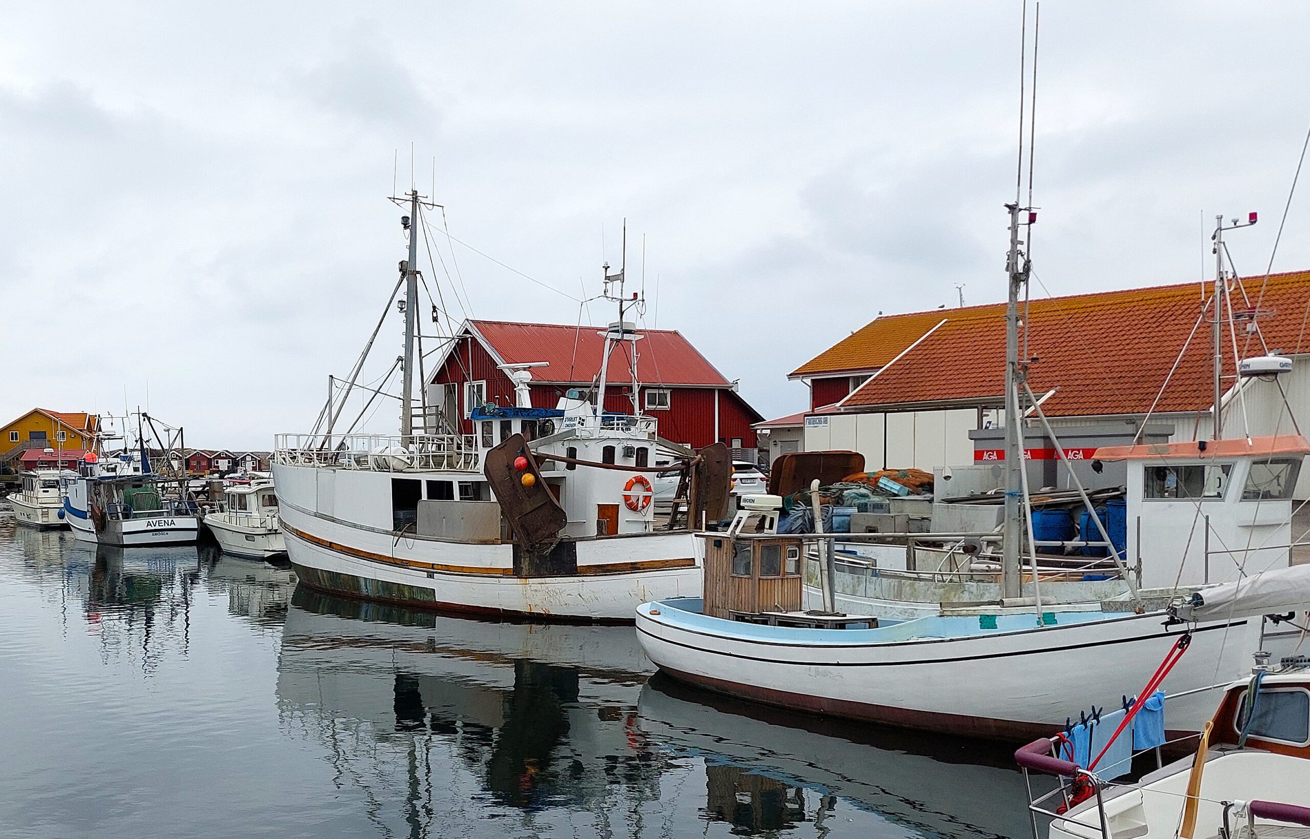 Fiskebåtar i Smögen Fiskebåtar i Smögen